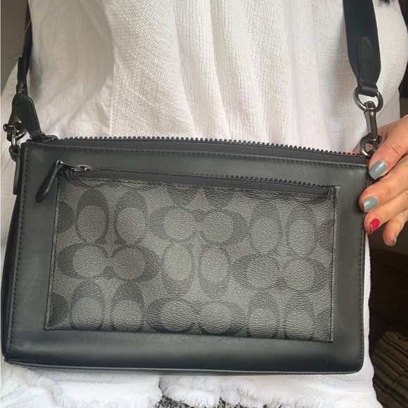 Authentic COACH Signature coated leather/Calf leather top zip Crossbody (unisex) - Picture 9 of 13